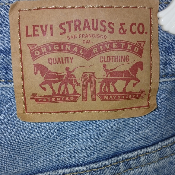 Levi's Baggy Jeans Women 25 Blue Light Wash 94 Baggy Distressed Taper Skater - Picture 7 of 15